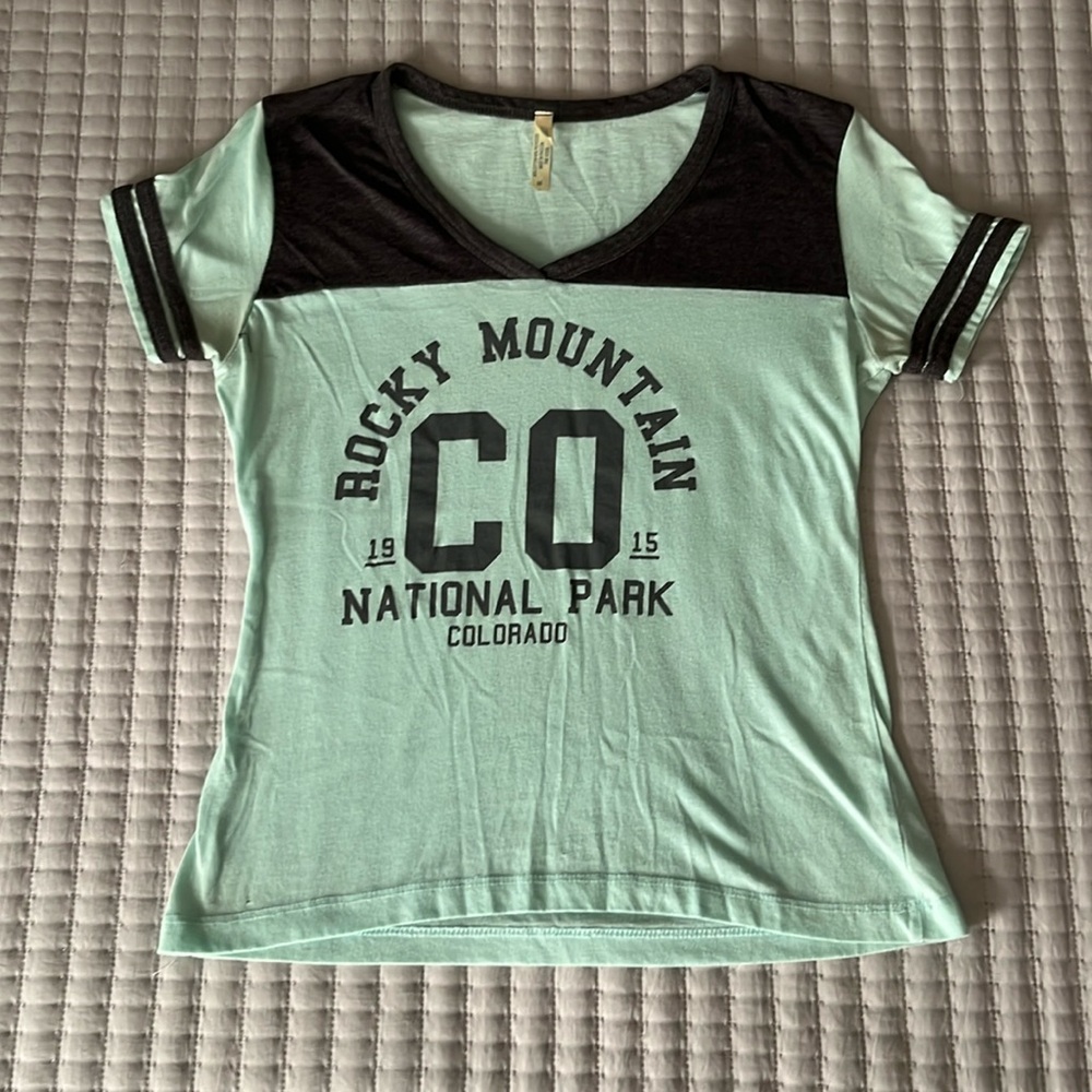 Medium tee shirt